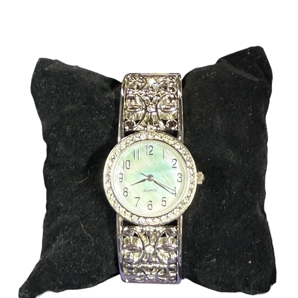 Mother of Pearl Rhinestone Hinged Clamper Bracelet Watch |‎ Quartz | Works